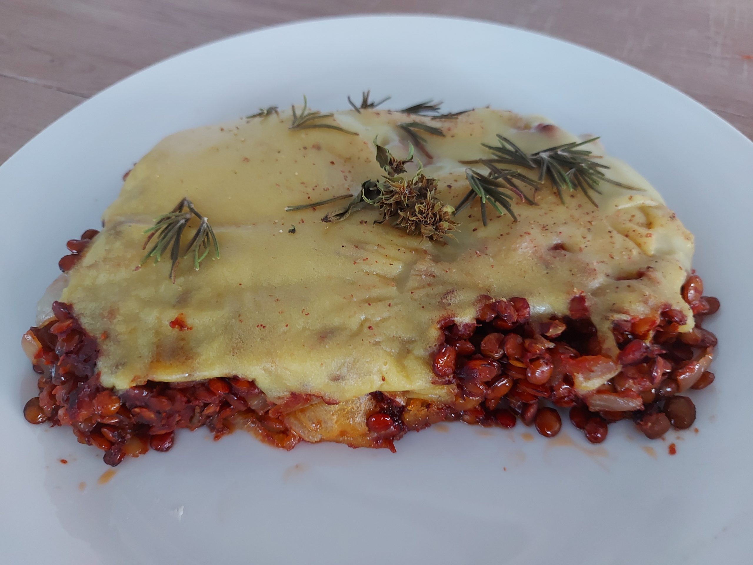 Sheherds Pie with lentils and popato cheese